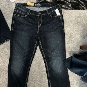 New!! Silver Jeans